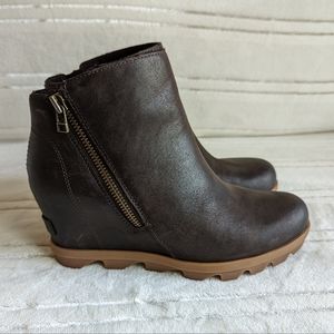 Sorel Joan of Arctic Wedge II Zip boots